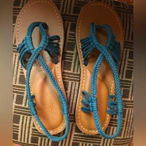 Vines Macrame Teal Sandals Size 9